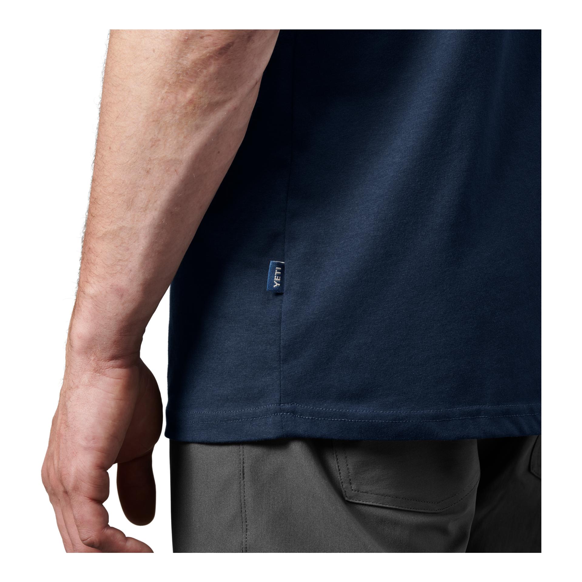 YETI Logo Badge Short Sleeve - T-Shirt