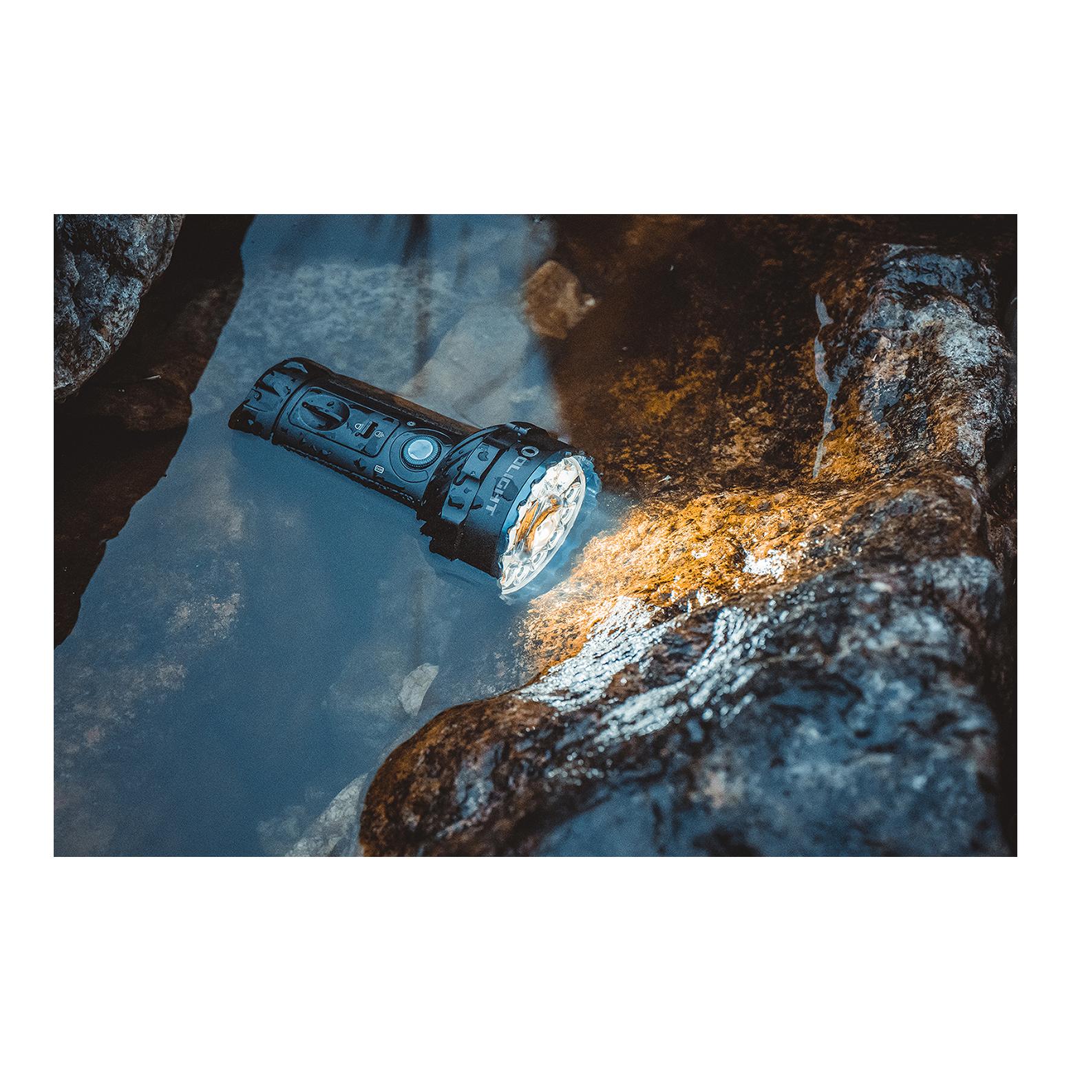 Olight Projecteur LED Marauder 2 avec 14 000 lumens - Noir