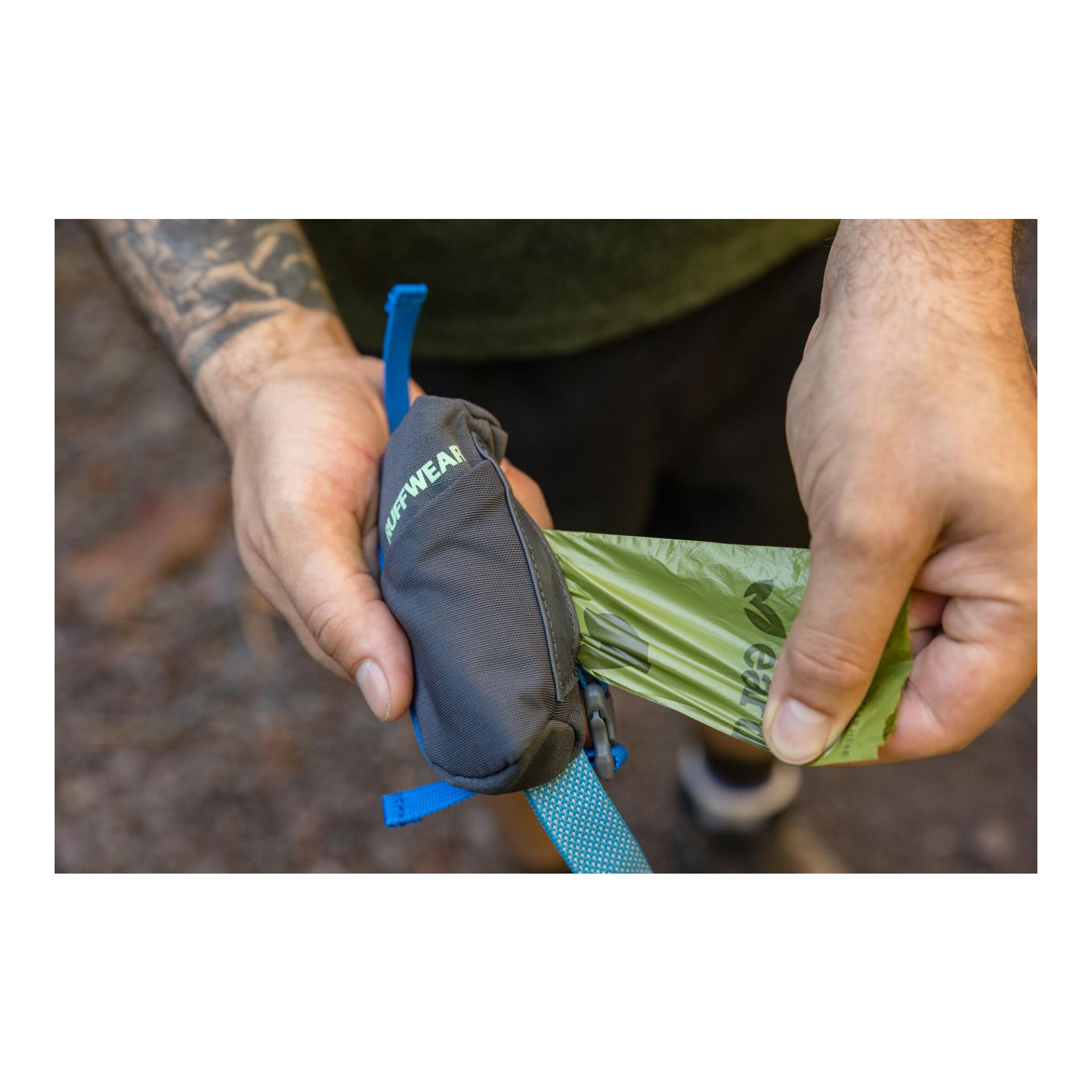 Ruffwear Stash Bag Mini™ Distributeur de sacs à crottes