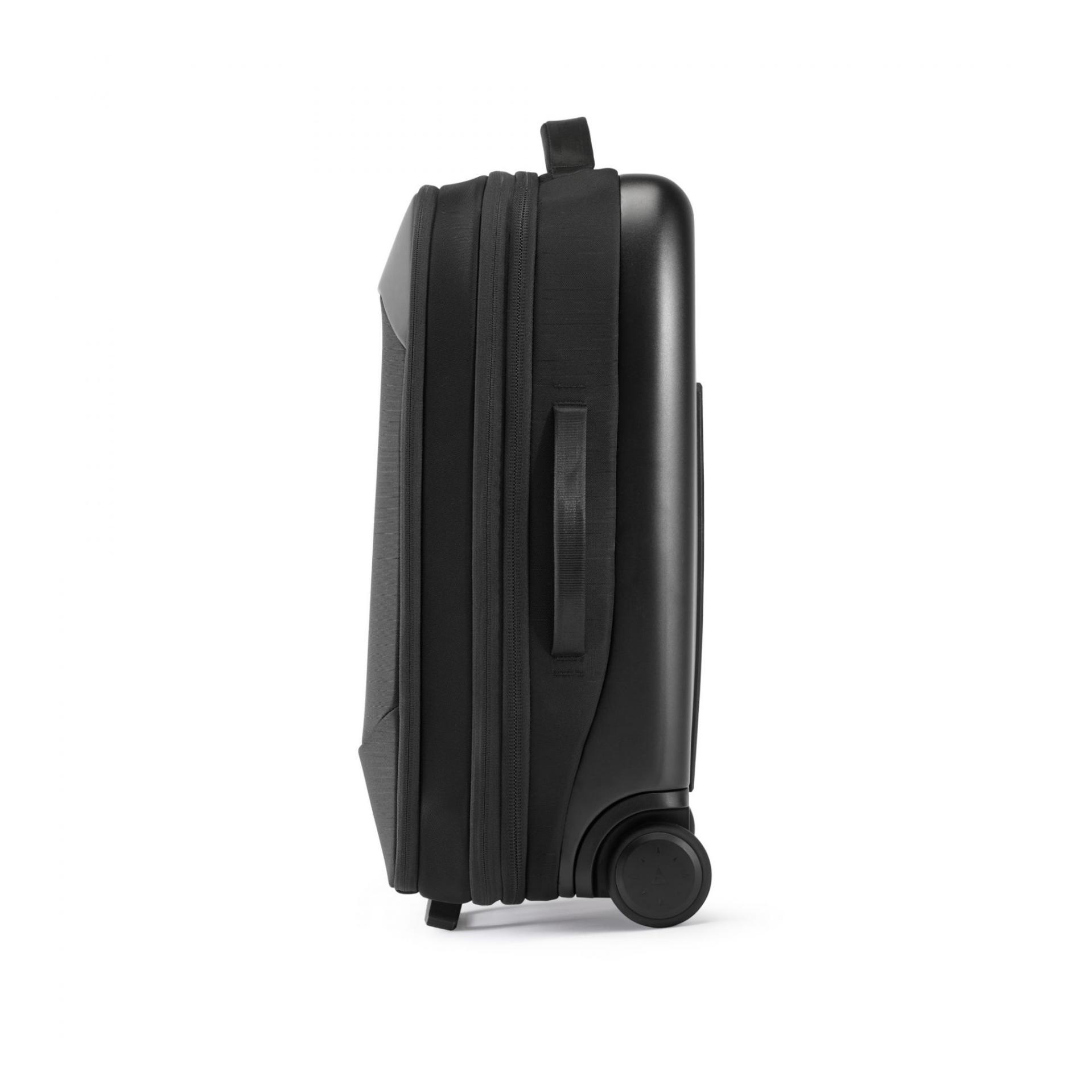 Gomatic Navigator Carry-On 37L - Schwarz