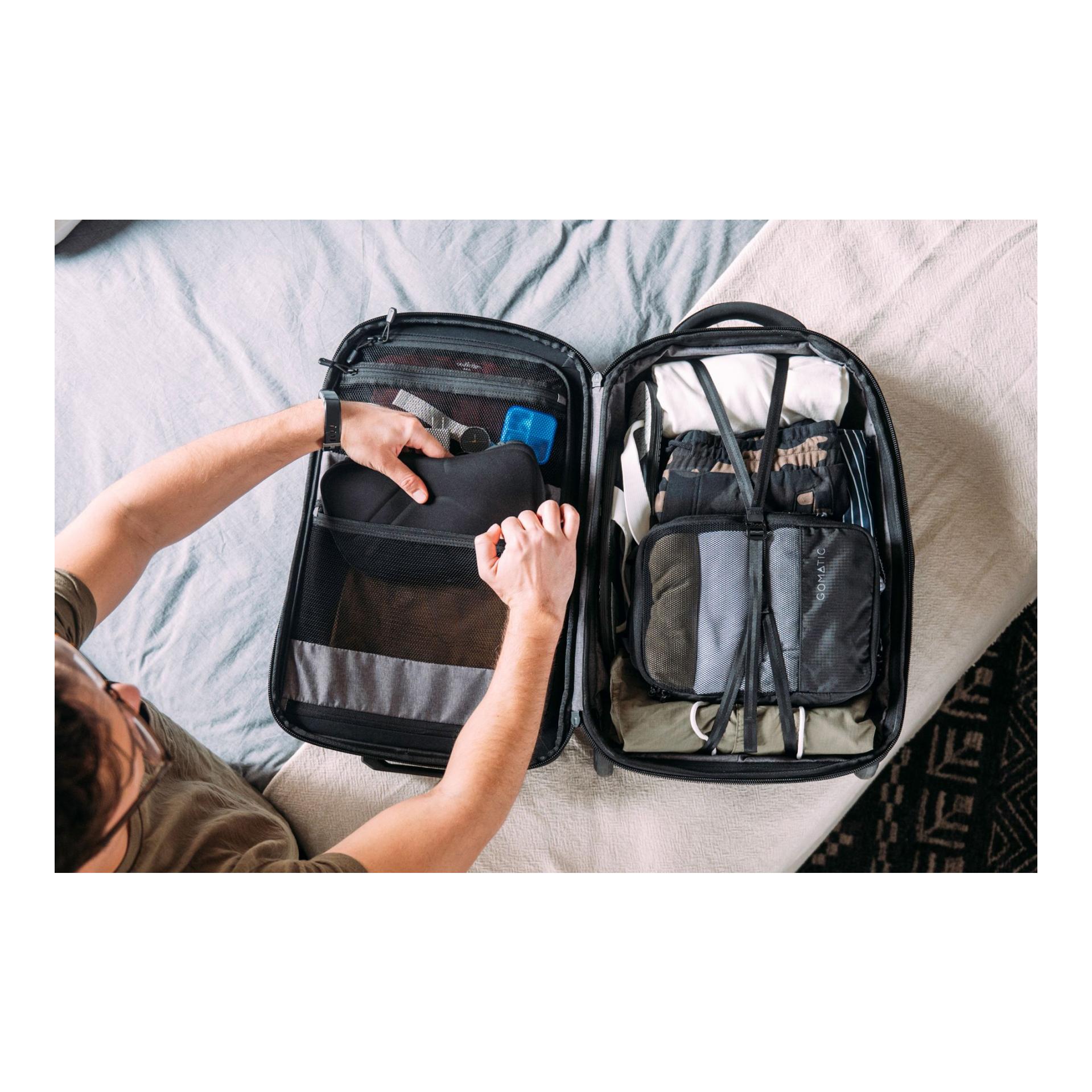 Gomatic Navigator Carry-On 37L - Schwarz
