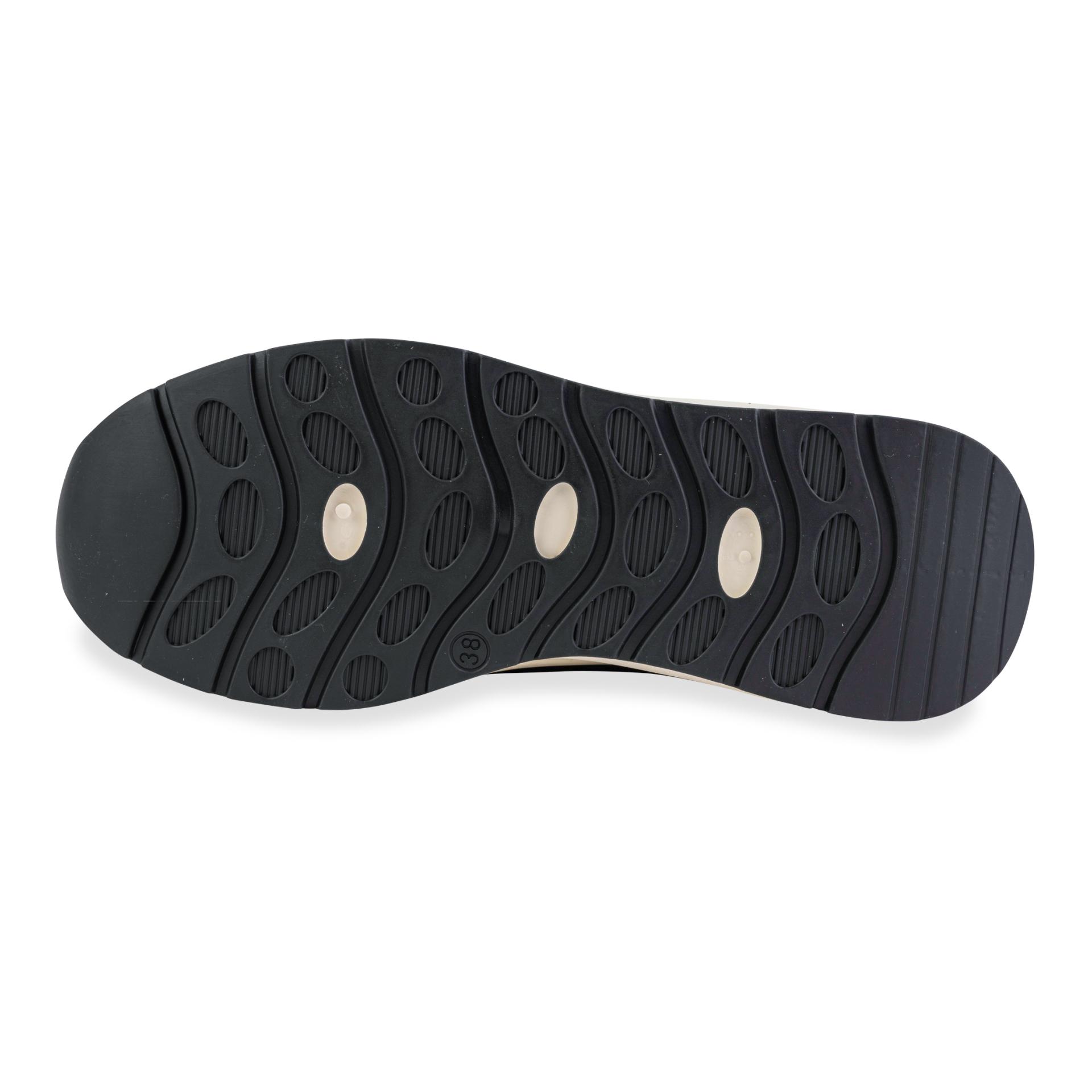 JoyFeet Sneaker Amanda