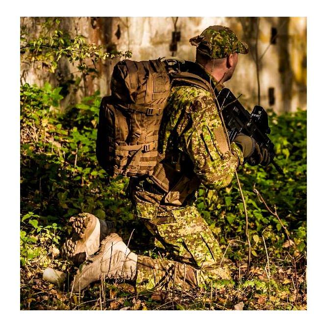 Helikon CPU® Combat Patrol Uniform Hose - PL Woodland